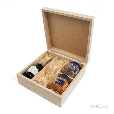 Kit Mini espumante com taça e aperitivos